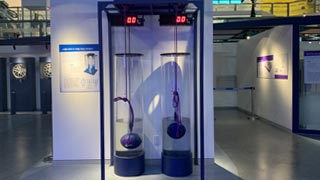 5. 소금물 속에서 더 가벼운 이유는 무엇일까요? 이미지